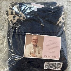 Stan Herman plush zip robe